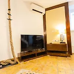 Premium 2br In Old Town - Walk To Sea Пиран