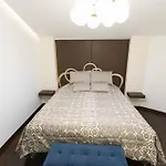 Casa Matteo - Steps From The Sea, Old Town Holiday home *