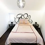 Дом отдыха Premium 2br In Old Town - Walk To Sea Пиран